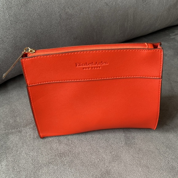 Elizabeth Arden Handbags - Elizabeth Arden makeup bag NWT